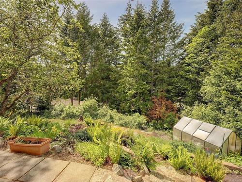 8595 Sentinel Pl, North Saanich, BC 