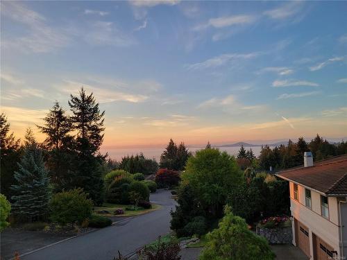 8595 Sentinel Pl, North Saanich, BC 