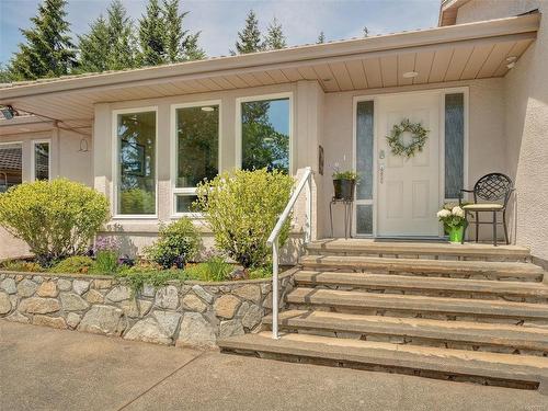 8595 Sentinel Pl, North Saanich, BC 