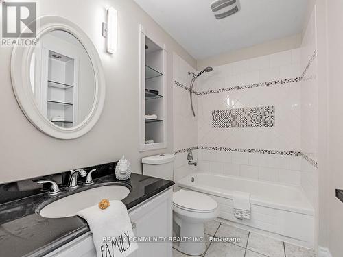 95 Hill Crescent, Toronto (Scarborough Village), ON - Indoor Photo Showing Bathroom