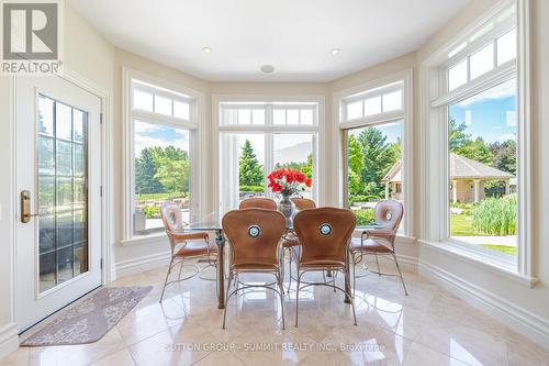 6634 Carriage Trail, Burlington, ON - Indoor Photo Showing Dining Room