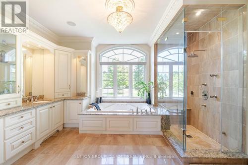 6634 Carriage Trail, Burlington, ON - Indoor Photo Showing Bathroom