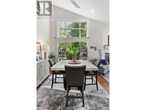 1371 37Th Street, Castlegar, BC - Indoor Photo Showing Dining Room