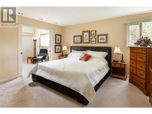 1193 Mission Ridge Road, Kelowna, BC - Indoor Photo Showing Bedroom