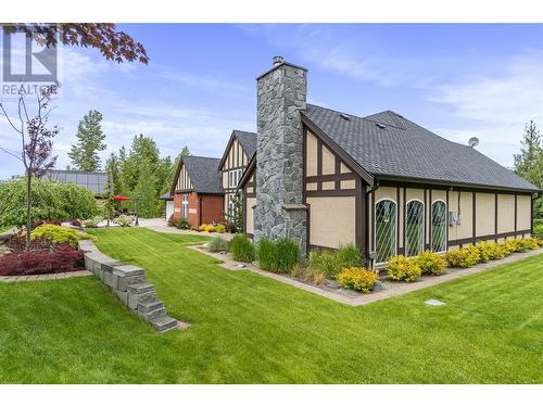 5121 Ivy Road, Eagle Bay, BC - Outdoor