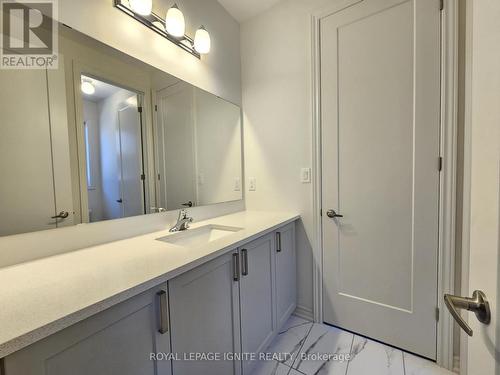 28 Bayberry Drive, Adjala-Tosorontio, ON - Indoor Photo Showing Bathroom