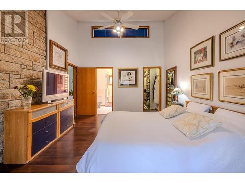 642 4Th Avenue, Fernie, BC - Indoor Photo Showing Bedroom