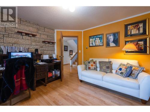 642 4Th Avenue, Fernie, BC - Indoor Photo Showing Other Room