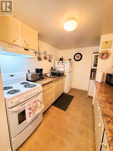 1595 Ingledew Street, Prince George, BC - Indoor Photo Showing Kitchen