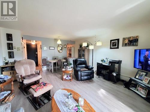 1595 Ingledew Street, Prince George, BC - Indoor Photo Showing Living Room