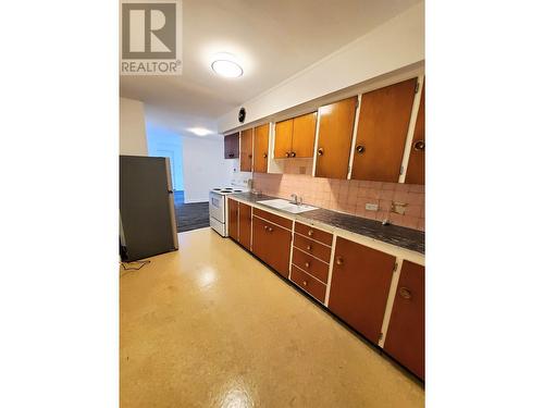 1961 3Rd Avenue, Prince George, BC - Indoor Photo Showing Kitchen