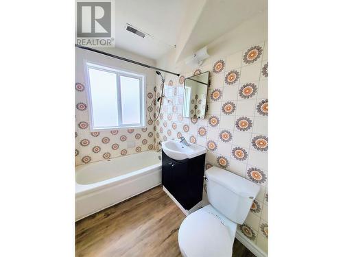 1961 3Rd Avenue, Prince George, BC - Indoor Photo Showing Bathroom