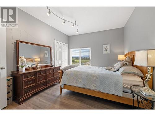 3299 Mcculloch Road, Kelowna, BC - Indoor Photo Showing Bedroom