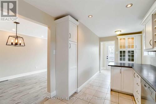 #Upper - 3385 Ellengale Drive, Mississauga, ON - Indoor Photo Showing Kitchen