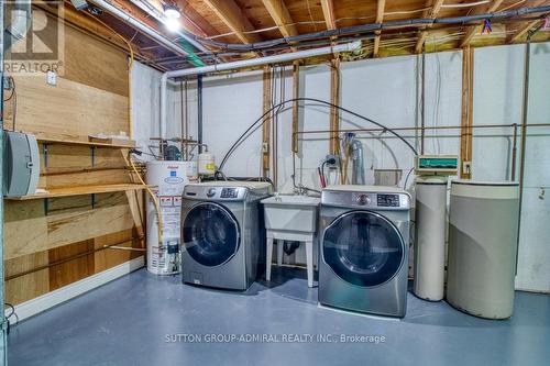 67 Lamila Street, Chatham-Kent, ON - Indoor Photo Showing Laundry Room