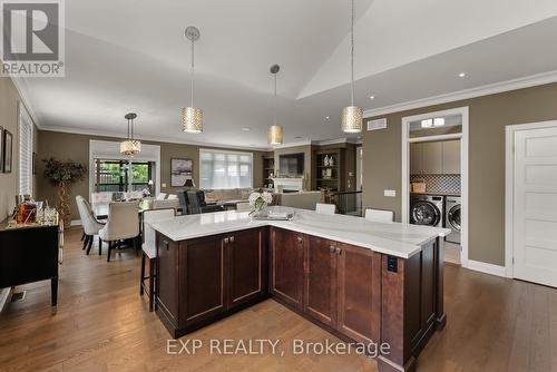 1 Tulip Tree Road, Niagara-On-The-Lake, ON - Indoor Photo Showing Kitchen With Upgraded Kitchen