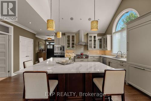 1 Tulip Tree Road, Niagara-On-The-Lake, ON - Indoor Photo Showing Kitchen With Upgraded Kitchen