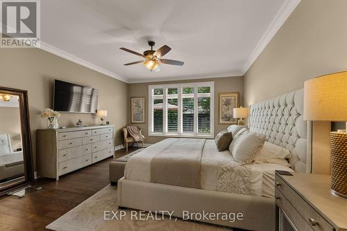 1 Tulip Tree Road, Niagara-On-The-Lake, ON - Indoor Photo Showing Bedroom