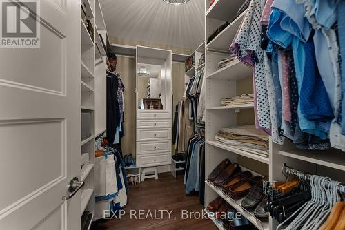 1 Tulip Tree Road, Niagara-On-The-Lake, ON - Indoor With Storage