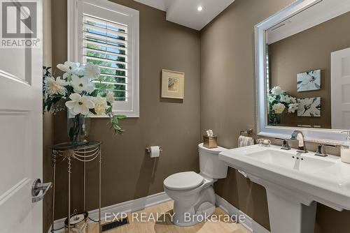 1 Tulip Tree Road, Niagara-On-The-Lake, ON - Indoor Photo Showing Bathroom