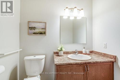 4 Truedell Circle, Hamilton (Waterdown), ON - Indoor Photo Showing Bathroom