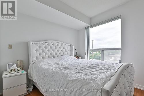 702 - 38 Lee Centre Drive, Toronto (Woburn), ON - Indoor Photo Showing Bedroom