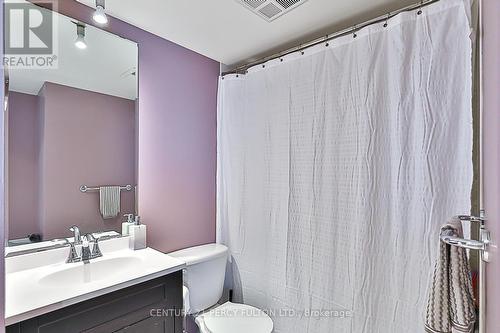 702 - 38 Lee Centre Drive, Toronto, ON - Indoor Photo Showing Bathroom