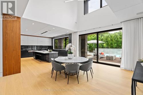 151 Centre Street, Vaughan, ON - Indoor Photo Showing Dining Room