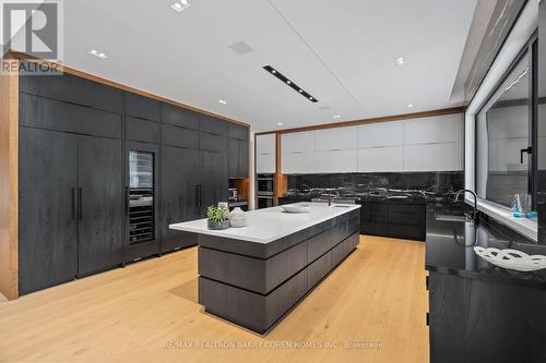 151 Centre Street, Vaughan, ON - Indoor Photo Showing Kitchen