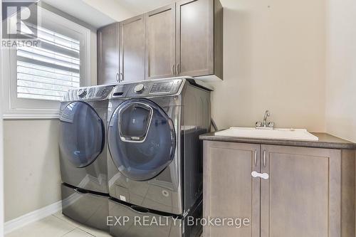 2256 Greening Lane, Burlington, ON - Indoor Photo Showing Laundry Room