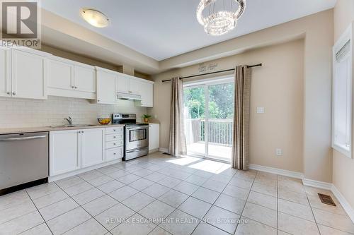 4168 Galileo Common, Burlington, ON - Indoor Photo Showing Kitchen