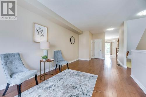 4168 Galileo Common, Burlington, ON - Indoor Photo Showing Living Room