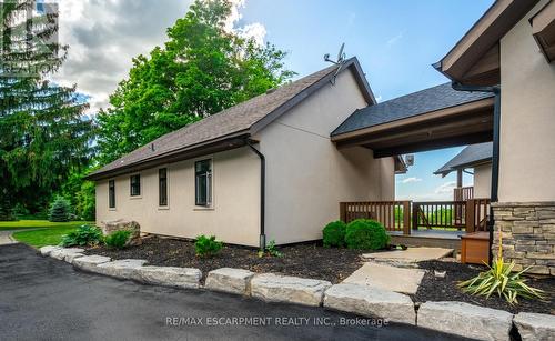 5565 Guelph Line, Burlington, ON - Outdoor With Exterior