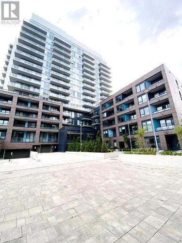 219 - 185 Deerfield Road, Newmarket (Central Newmarket), ON - Outdoor With Balcony With Facade