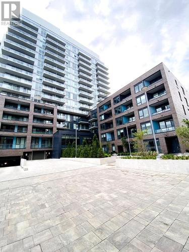 219 - 185 Deerfield Road, Newmarket (Central Newmarket), ON - Outdoor With Balcony With Facade