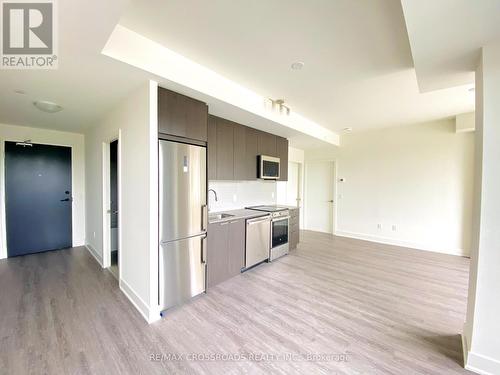 219 - 185 Deerfield Road, Newmarket (Central Newmarket), ON - Indoor Photo Showing Kitchen