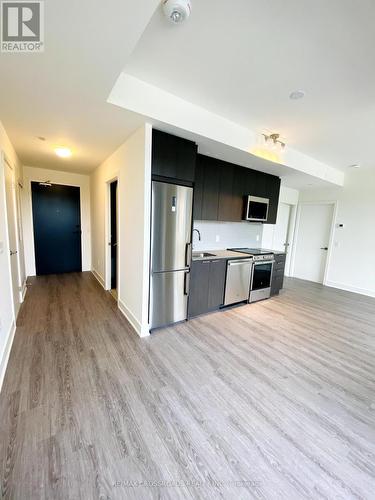 219 - 185 Deerfield Road, Newmarket (Central Newmarket), ON - Indoor Photo Showing Kitchen