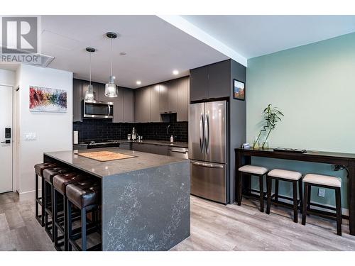 1701 Coursier Avenue Unit# 4204, Revelstoke, BC - Indoor Photo Showing Kitchen