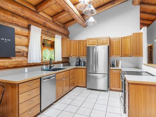 2882 Airport Way, Revelstoke, BC - Indoor Photo Showing Kitchen With Double Sink