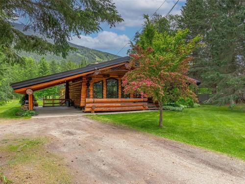 2882 Airport Way, Revelstoke, BC - Outdoor With Deck Patio Veranda