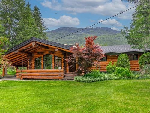 2882 Airport Way, Revelstoke, BC - Outdoor With Deck Patio Veranda