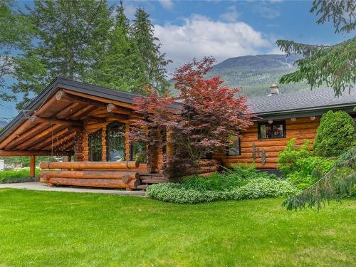 2882 Airport Way, Revelstoke, BC - Outdoor With Deck Patio Veranda