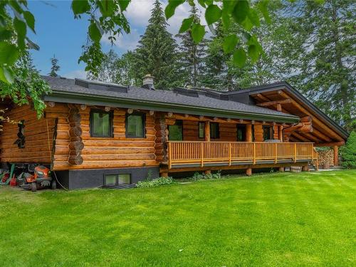 2882 Airport Way, Revelstoke, BC - Outdoor With Deck Patio Veranda