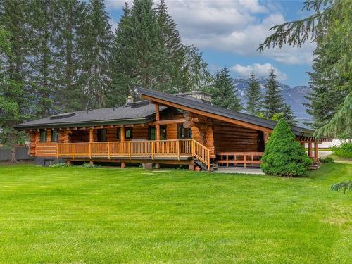 2882 Airport Way, Revelstoke, BC - Outdoor With Deck Patio Veranda