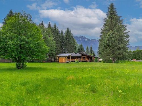 2882 Airport Way, Revelstoke, BC - Outdoor With Deck Patio Veranda