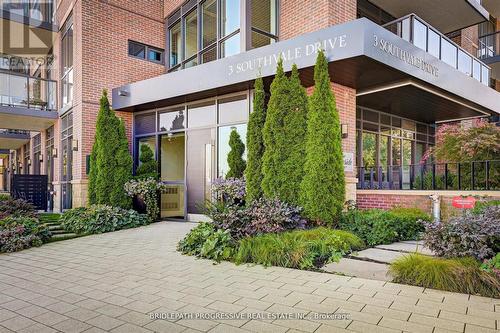 401 - 3 Southvale Drive, Toronto (Leaside), ON - Outdoor