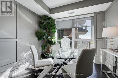 401 - 3 Southvale Drive, Toronto (Leaside), ON - Indoor Photo Showing Dining Room