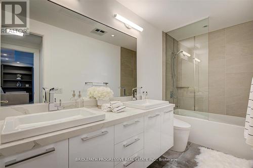 401 - 3 Southvale Drive, Toronto (Leaside), ON - Indoor Photo Showing Bathroom