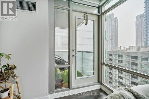 1609 - 81 Navy Wharf Court, Toronto, ON - Indoor Photo Showing Other Room