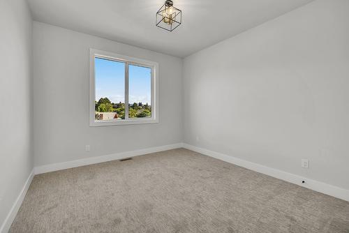 1054 Oak Barrel Place, West Kelowna, BC - Indoor Photo Showing Other Room